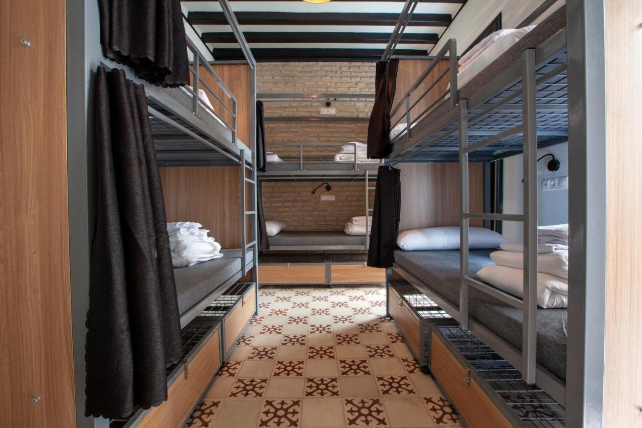 Hostel Ibarra By Bossh! Hotels Σεβίλλη Εξωτερικό φωτογραφία
